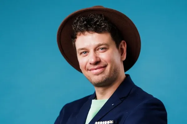 Arttu Seppälä juontajana ja DJ:nä